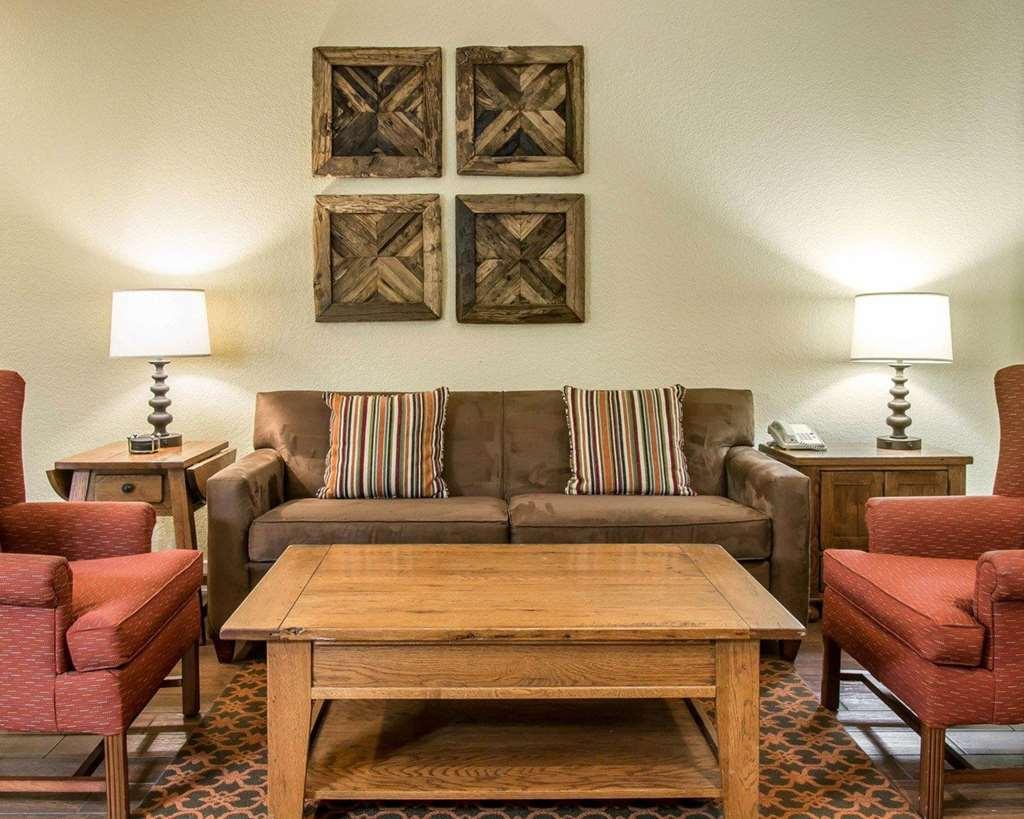 Mountain Run At Boyne Hotel Boyne Falls Room photo